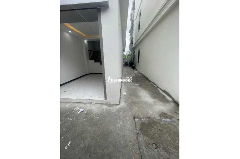 NHÀ 3 TẦNG - NGÕ Ô TÔ - GIÁ CHỈ 2,X TỶ